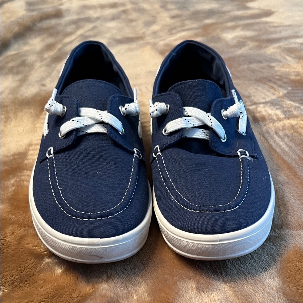 EUC Madden Girl Galley boat shoes.